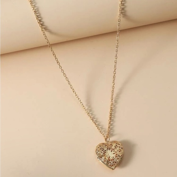 Jewelry - Gold 3/$30 Heart Locket Pendant Chain Necklace